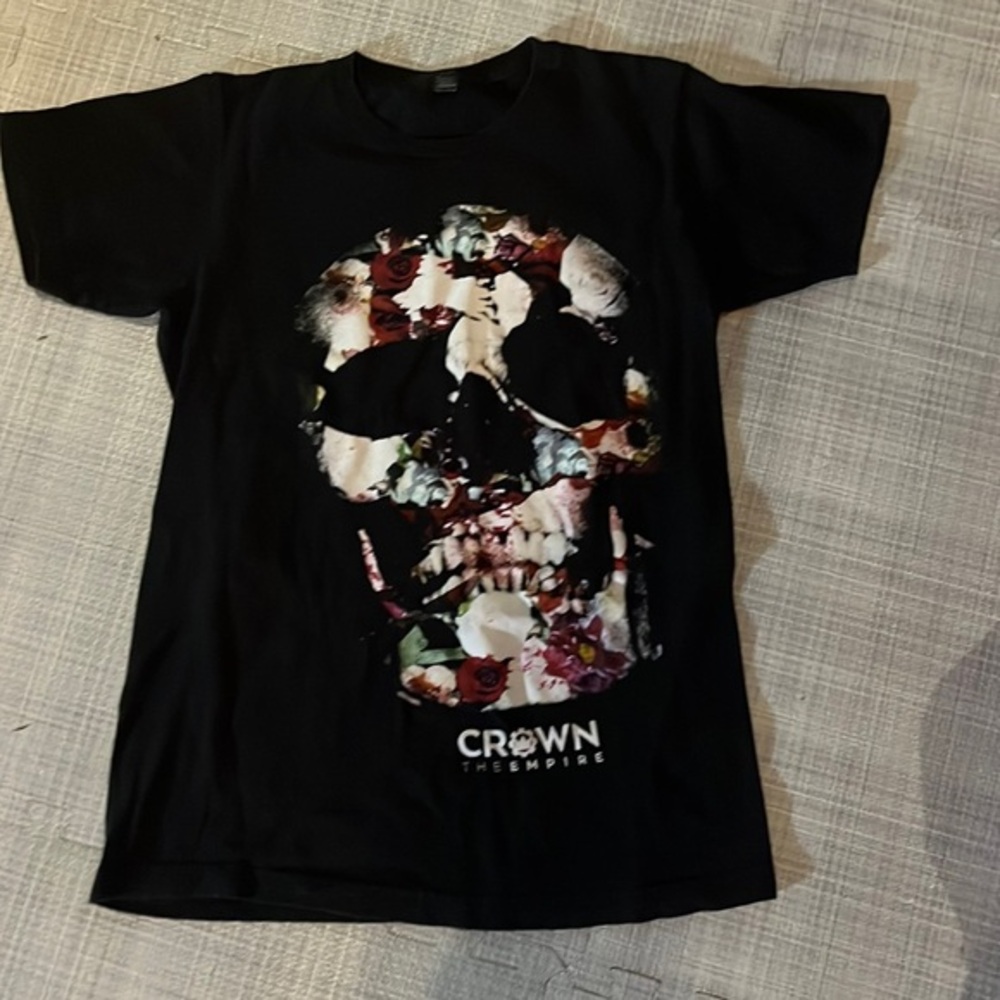Crown the Empire Flower Skull Concert Tour T-Shirt Black